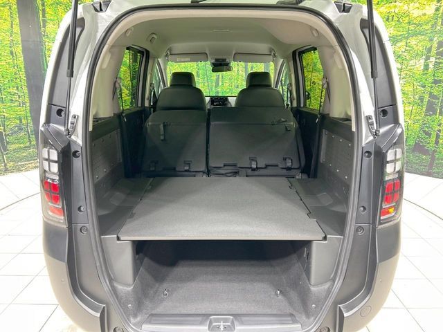 HONDA FREED e:HEV 2025