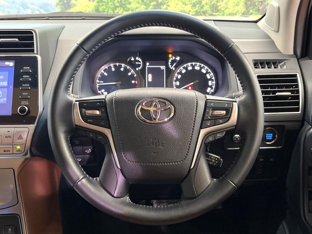 TOYOTA LANDCRUISER PRADO 2022