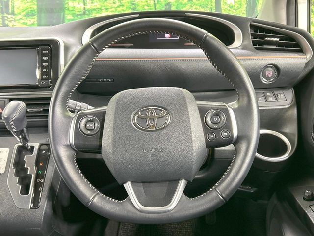 TOYOTA SIENTA 2016