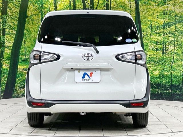 TOYOTA SIENTA 2016