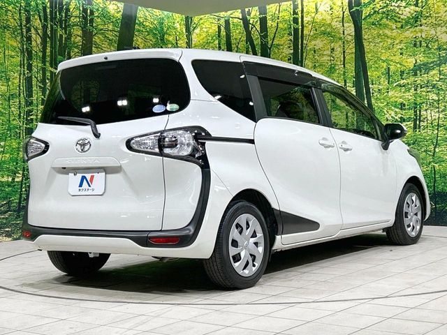 TOYOTA SIENTA 2016