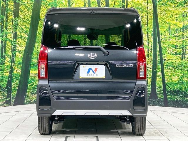 DAIHATSU TANTO FAN CROSS 2024