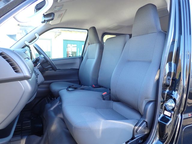 TOYOTA HIACE van 1.25t 2WD 2024