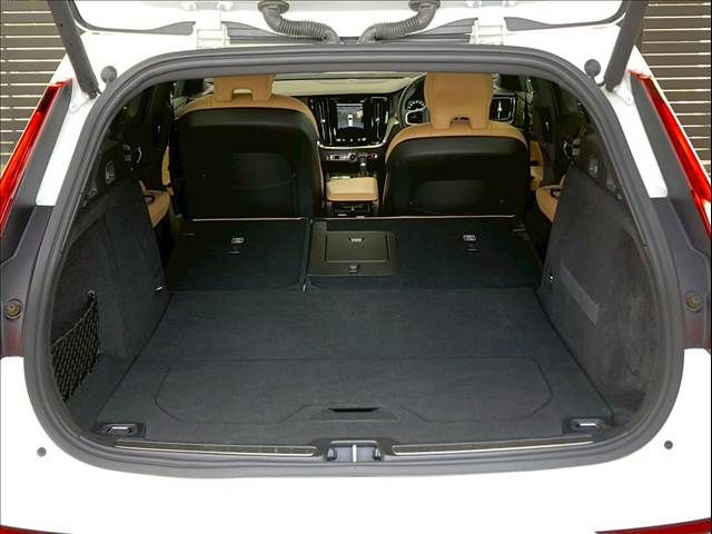 VOLVO VOLVO V60 2019