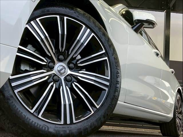 VOLVO VOLVO V60 2019