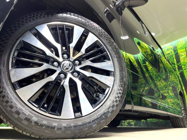 TOYOTA VELLFIRE 2019