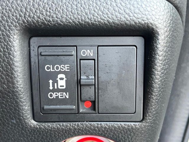 HONDA N BOX CUSTOM 2017