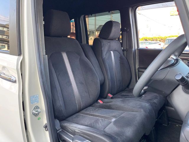 HONDA N BOX CUSTOM 2017