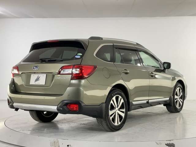 SUBARU LEGACY OUTBACK 2018