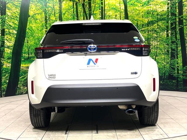 TOYOTA YARIS CROSS HYBRID 2021