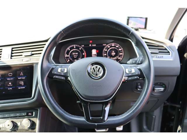 VOLKSWAGEN VOLKSWAGEN TIGUAN 2019