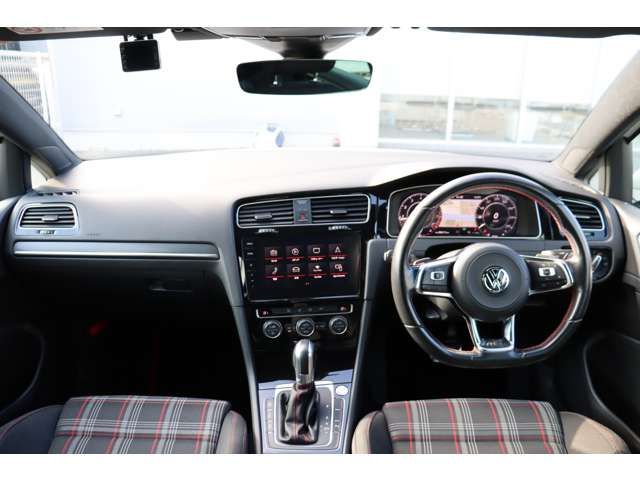 VOLKSWAGEN VOLKSWAGEN GOLF GTI 2018