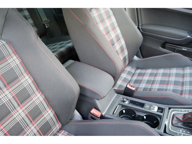 VOLKSWAGEN VOLKSWAGEN GOLF GTI 2018