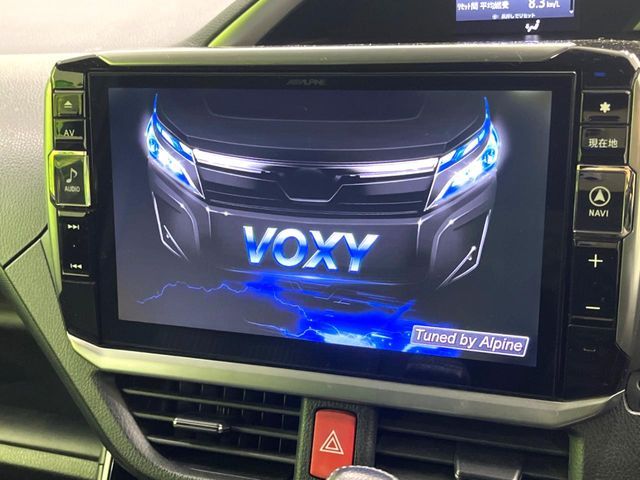 TOYOTA VOXY 2018