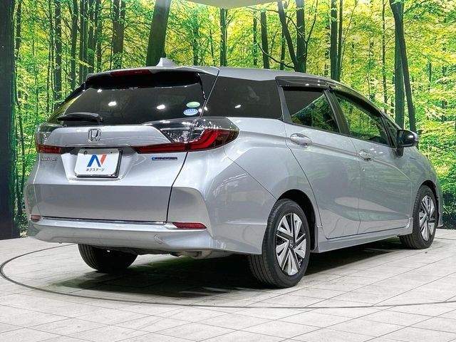HONDA SHUTTLE HYBRID 2020