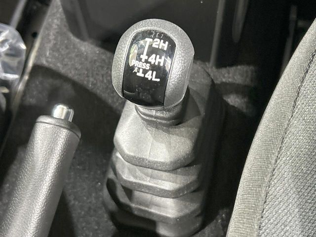 SUZUKI JIMNY NOMADE 2025