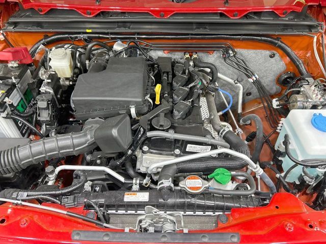 SUZUKI JIMNY NOMADE 2025