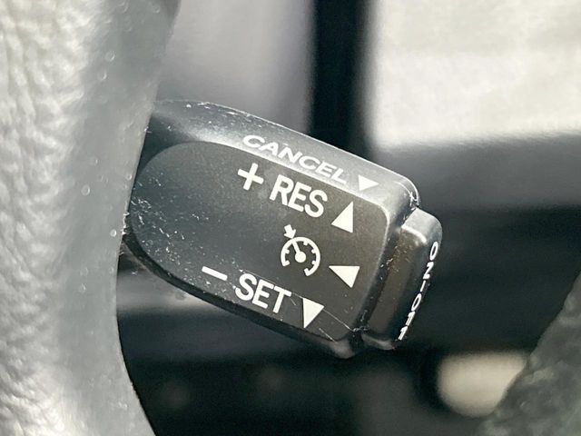 TOYOTA CAMRY HYBRID 2013