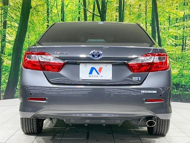 TOYOTA CAMRY HYBRID 2013