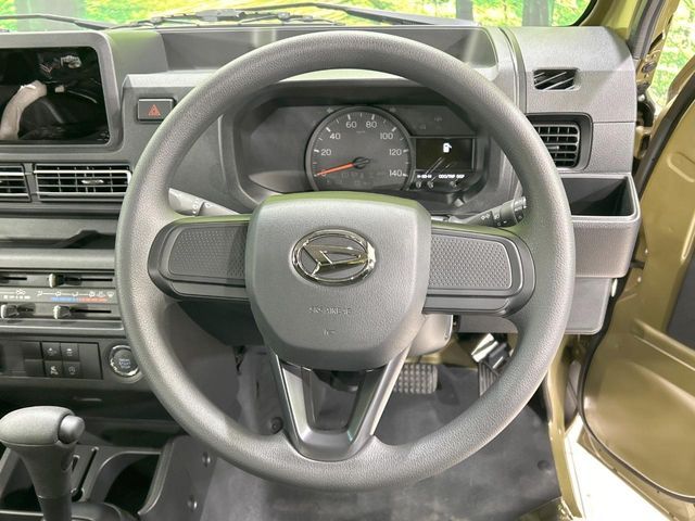 DAIHATSU HIJET truck 2025