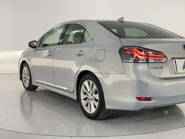 TOYOTA LEXUS HS250h 2015