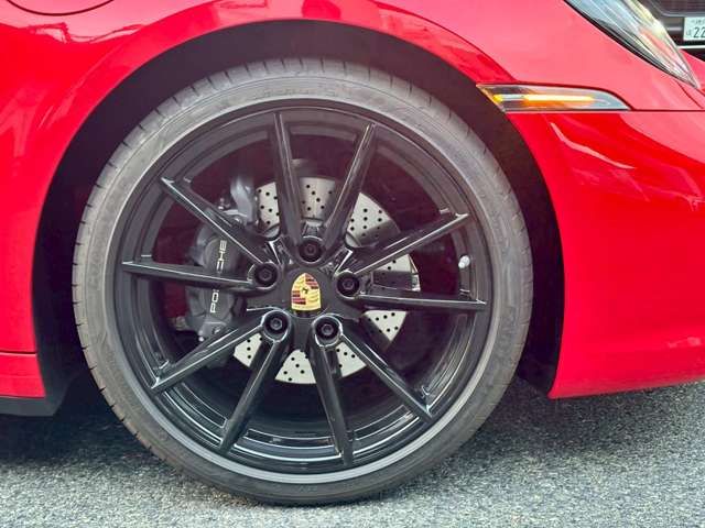 PORSCHE PORSCHE 911 2024