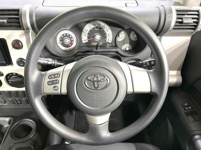 TOYOTA FJ CRUISER 4WD 2013