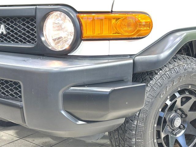 TOYOTA FJ CRUISER 4WD 2013