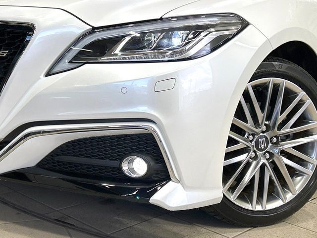 TOYOTA CROWN sedan hybrid 2021