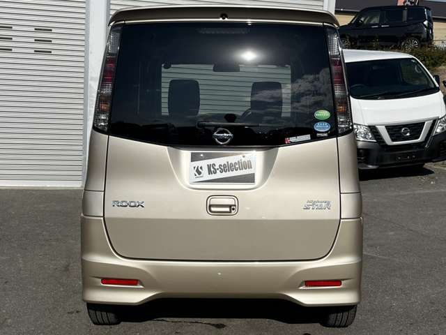 NISSAN ROOX 2012