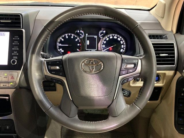 TOYOTA LANDCRUISER PRADO 2023