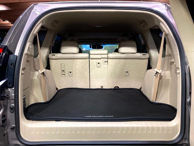 TOYOTA LANDCRUISER PRADO 2023