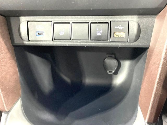 TOYOTA YARIS CROSS HYBRID 2023