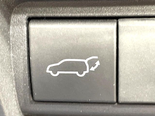 TOYOTA YARIS CROSS HYBRID 2023