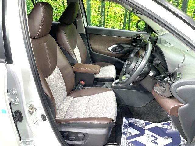 TOYOTA YARIS CROSS HYBRID 2023