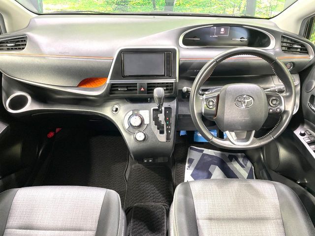 TOYOTA SIENTA 2020
