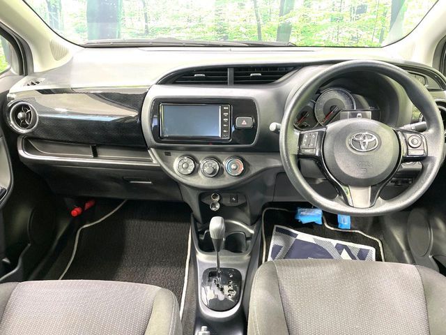 TOYOTA VITZ 2019