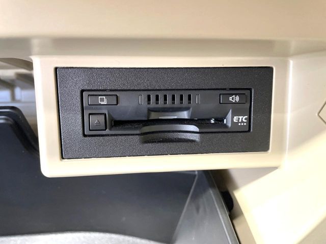 TOYOTA LANDCRUISER PRADO 2019