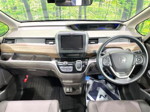 HONDA FREED HYBRID 2023