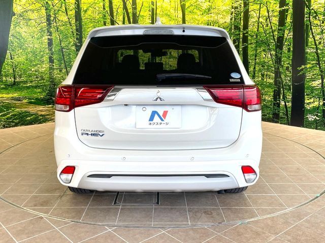 MITSUBISHI OUTLANDER PHEV 2018