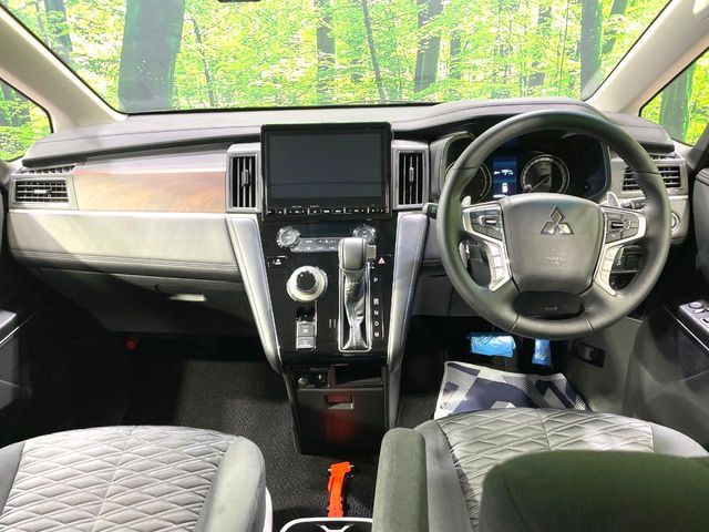 MITSUBISHI DELICA D:5 4WD 2024