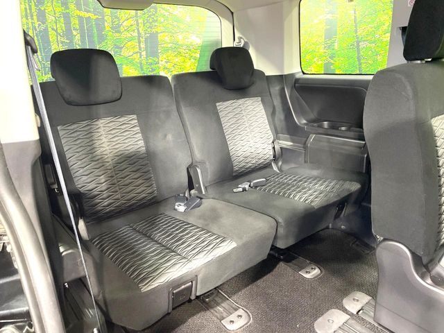 MITSUBISHI DELICA D:5 4WD 2024