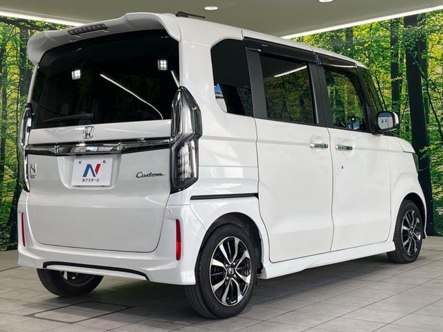 HONDA N BOX CUSTOM 2018