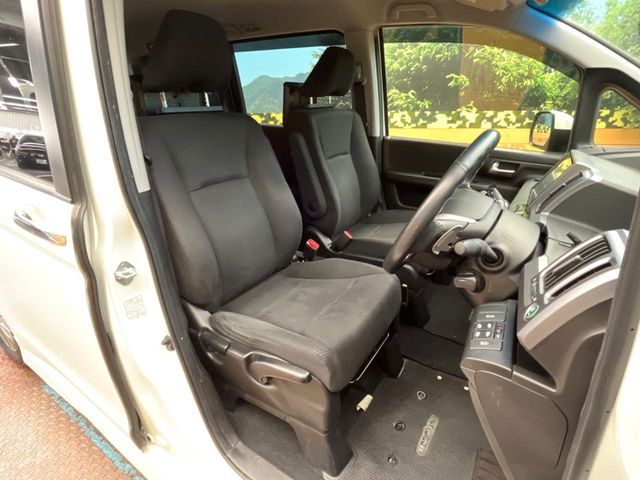 HONDA STEPWAGON SPADA 2013