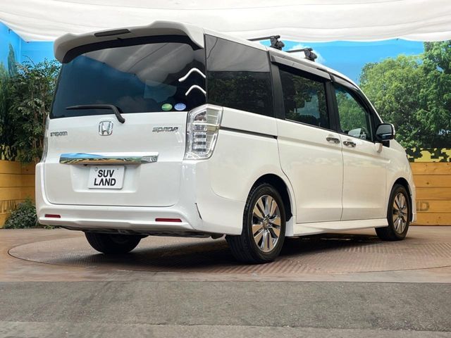 HONDA STEPWAGON SPADA 2013