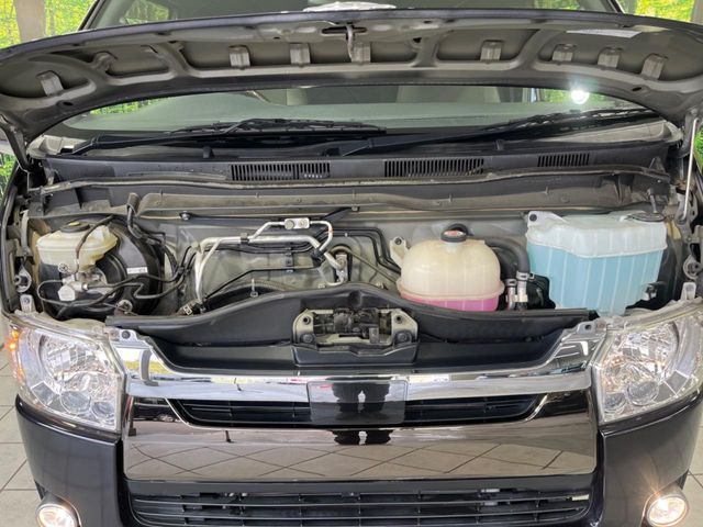 TOYOTA HIACE van 2WD 2019