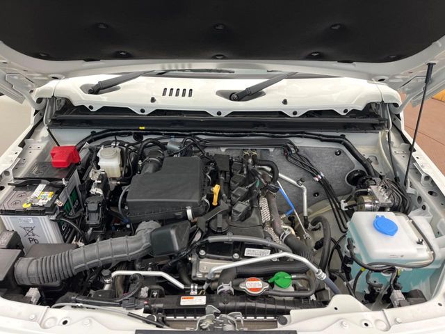 SUZUKI JIMNY NOMADE 2025