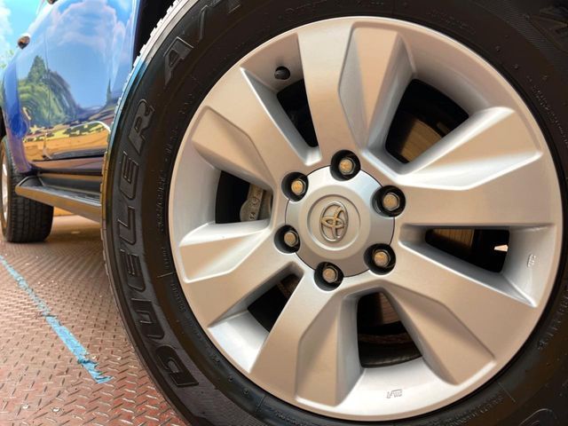 TOYOTA HILUX 4WD 2019