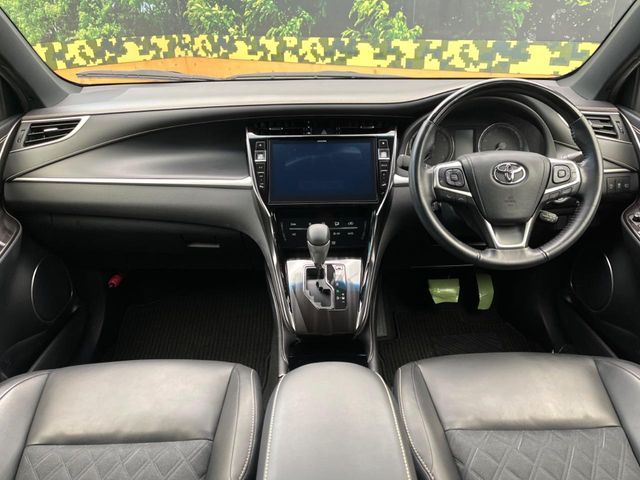 TOYOTA HARRIER 2WD 2019