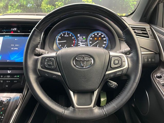 TOYOTA HARRIER 2WD 2019